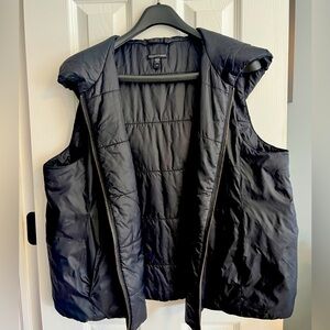 Eileen Fisher puffer vest size large